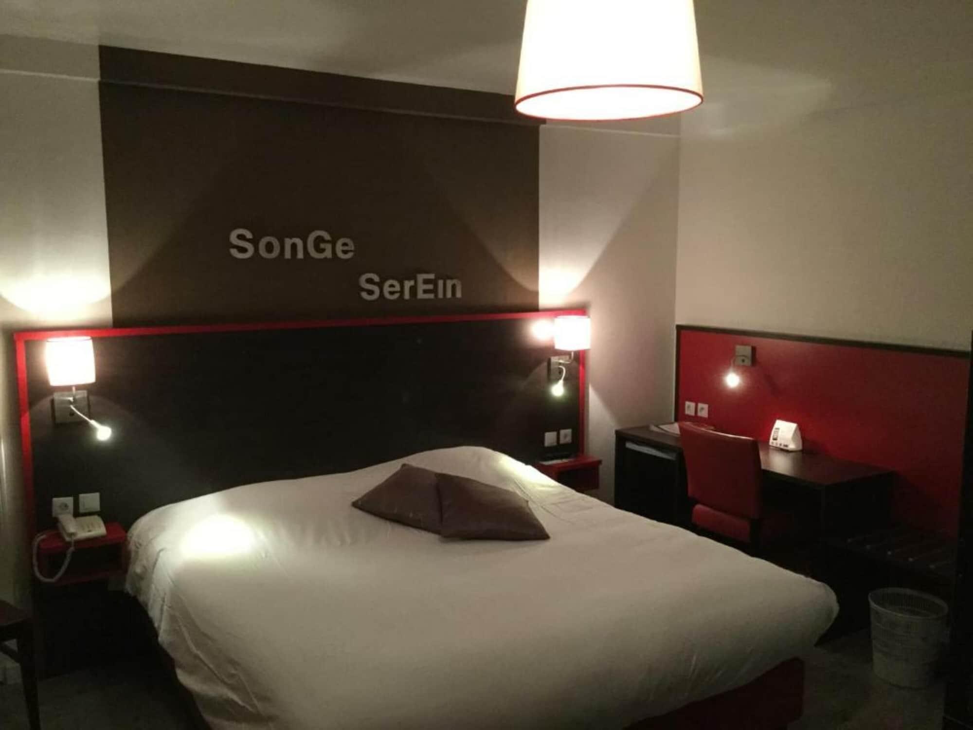 The Originals City, Hotel Le Cheval Rouge, Tours Ouest Виландри Екстериор снимка