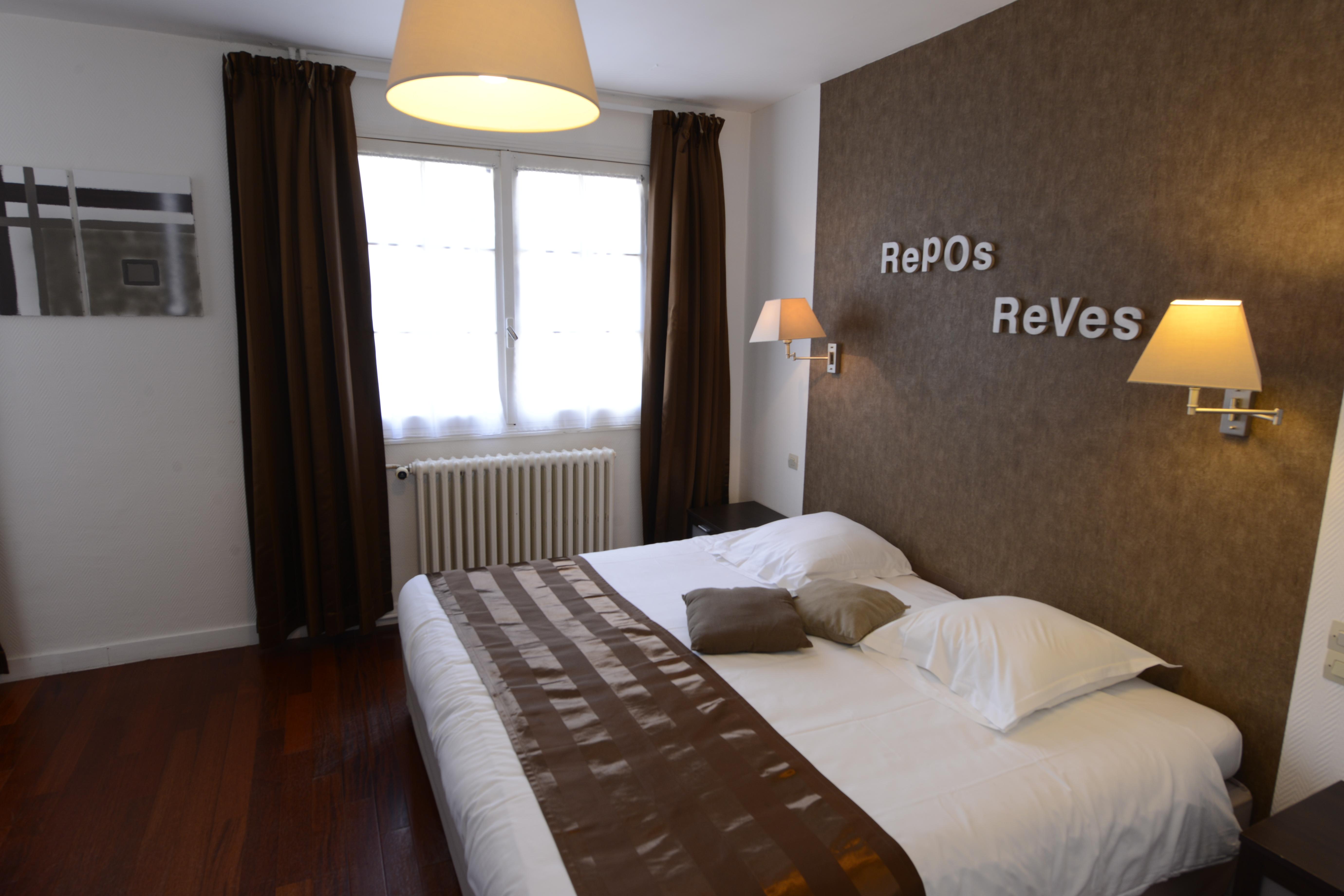 The Originals City, Hotel Le Cheval Rouge, Tours Ouest Виландри Екстериор снимка