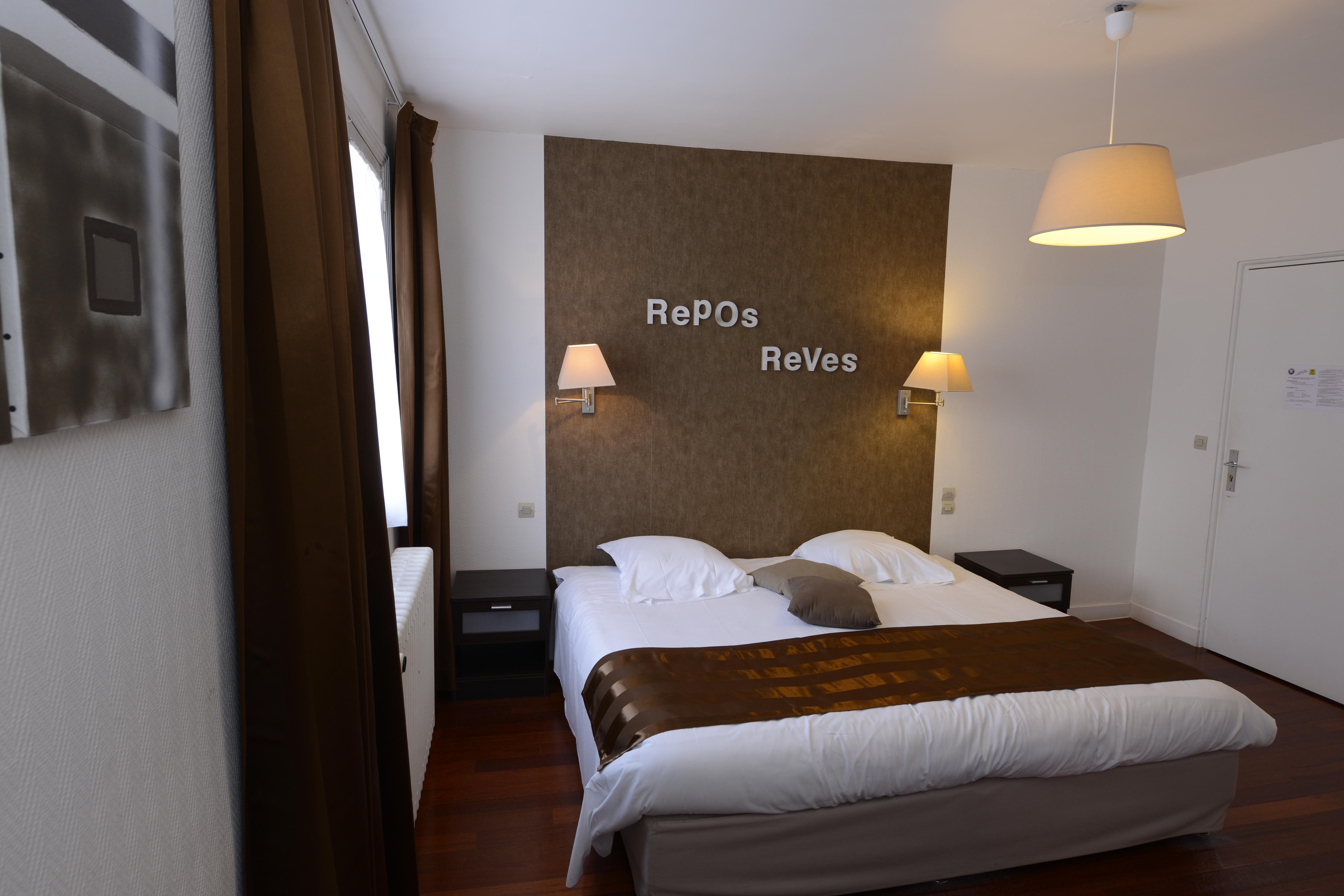 The Originals City, Hotel Le Cheval Rouge, Tours Ouest Виландри Екстериор снимка